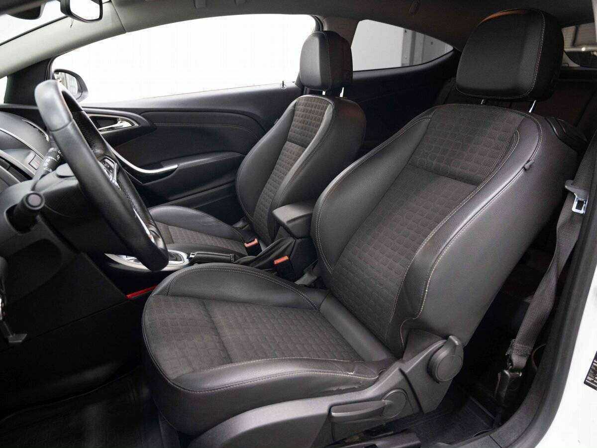 Купить Опель Астра, 2012, 190 009 км.. Фото: #7