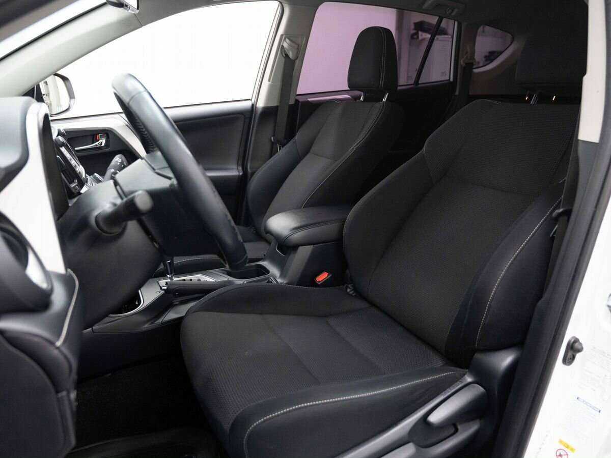 Купить Тойота Рав4, 2017, 176 750 км.. Фото: #5