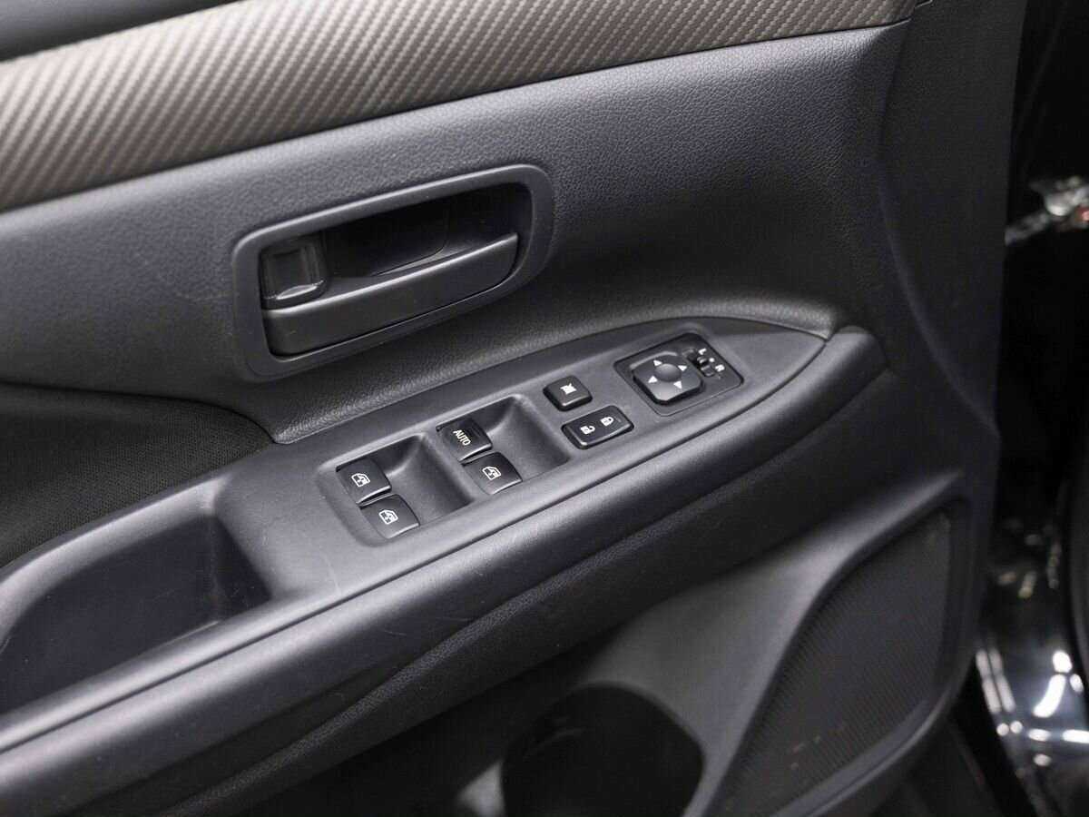 Купить Митсубиши Оутлэндер, 2016, 74 202 км.. Фото: #17