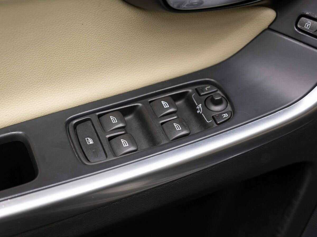 Купить Вольво ИксЦ60, 2014, 176 534 км.. Фото: #18