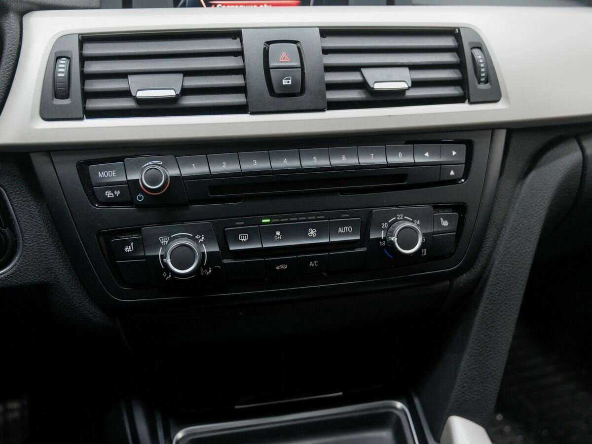 Купить БМВ 3 серии, 2014, 89 968 км.. Фото: #19