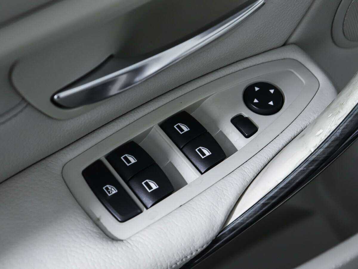 Купить БМВ 3 серии, 2012, 105 153 км.. Фото: #15