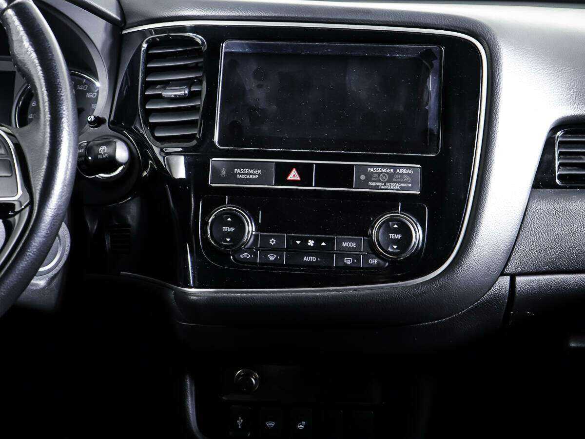 Купить Митсубиши Оутлэндер, 2019, 101 800 км.. Фото: #11