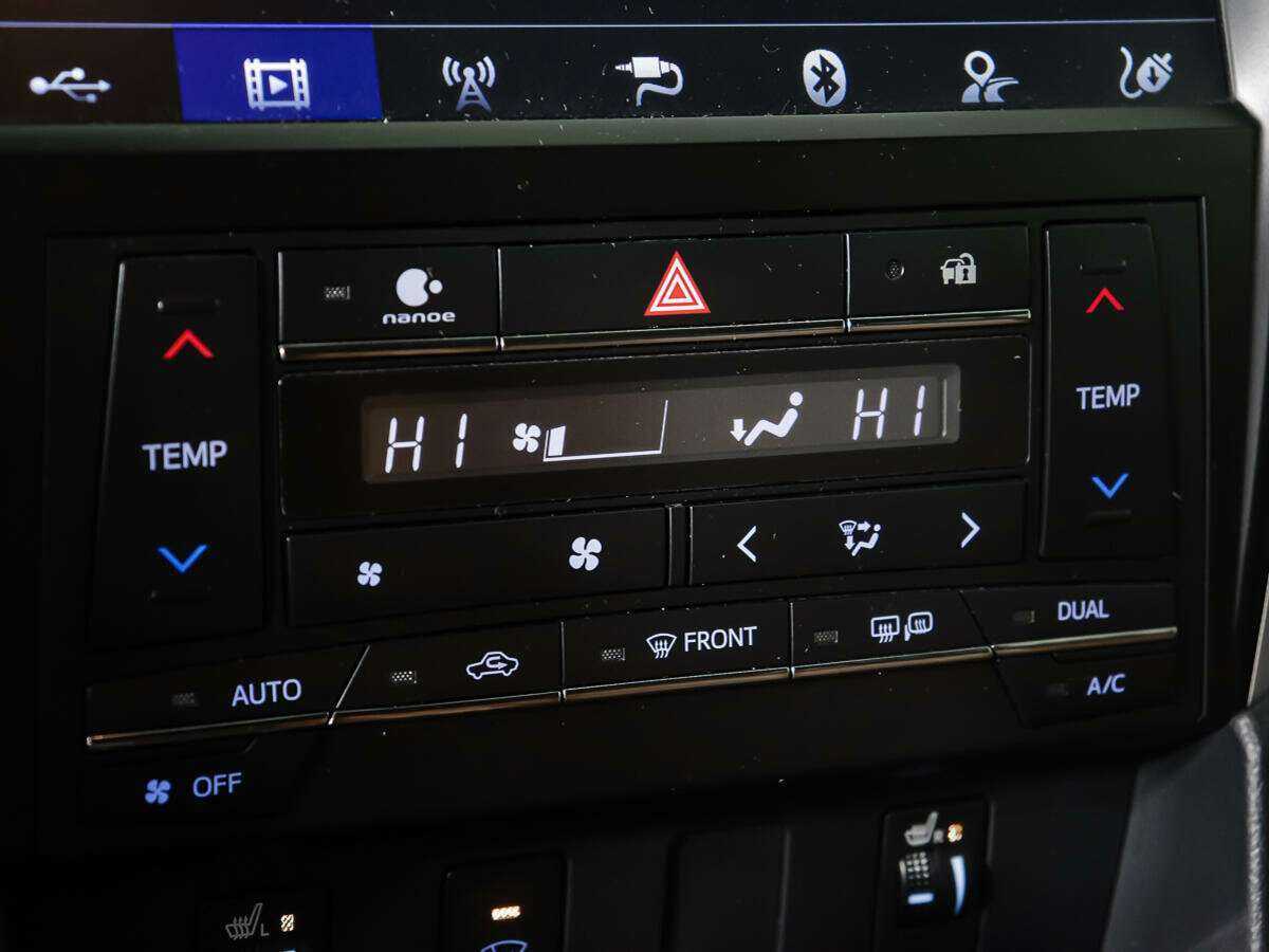 Купить Тойота Камри, 2017, 136 369 км.. Фото: #22