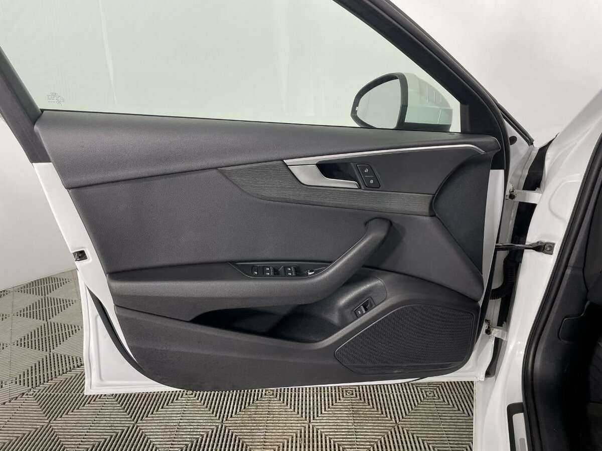 Купить Ауди А4, 2018, 237 000 км.. Фото: #7