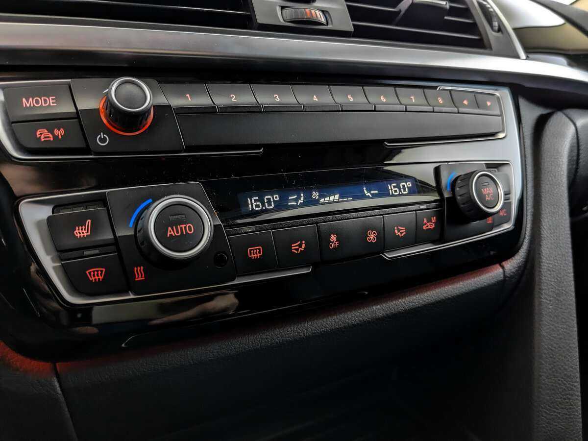 Купить БМВ 3 серии, 2017, 117 684 км.. Фото: #19