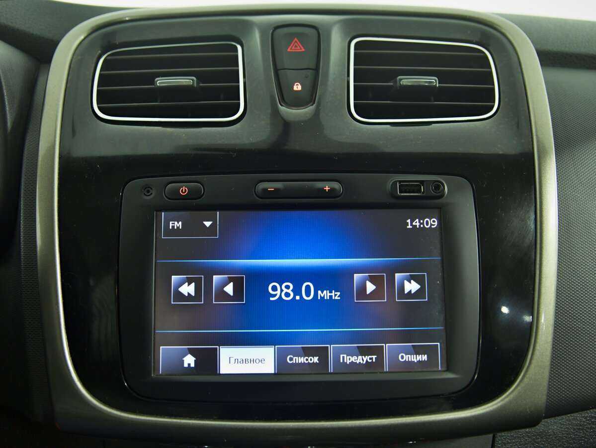 Купить Рено Логан, 2015, 61 049 км.. Фото: #11