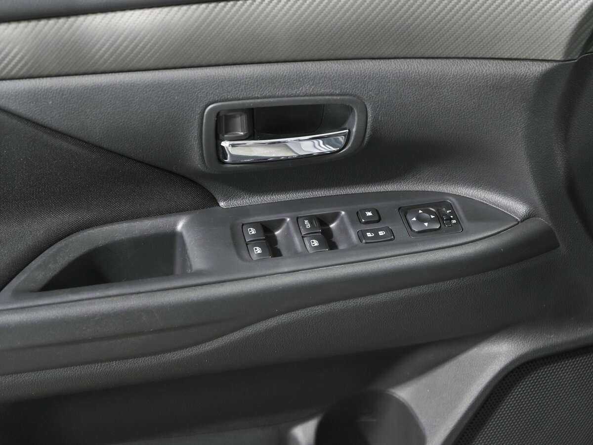 Купить Митсубиши Оутлэндер, 2018, 114 000 км.. Фото: #14