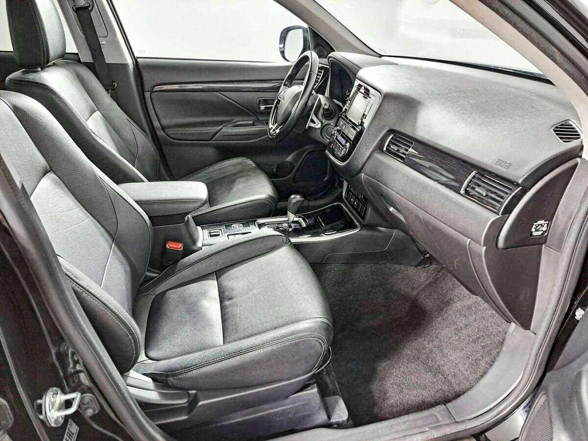 Купить Митсубиши Оутлэндер, 2017, 88 421 км.. Фото: #8