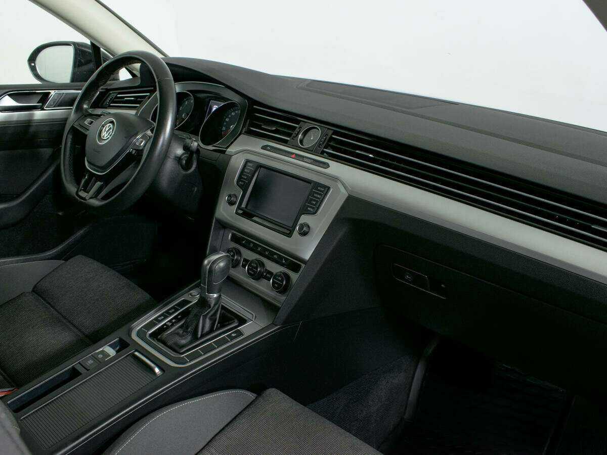 Купить Фольксваген Пассат, 2017, 86 554 км.. Фото: #6