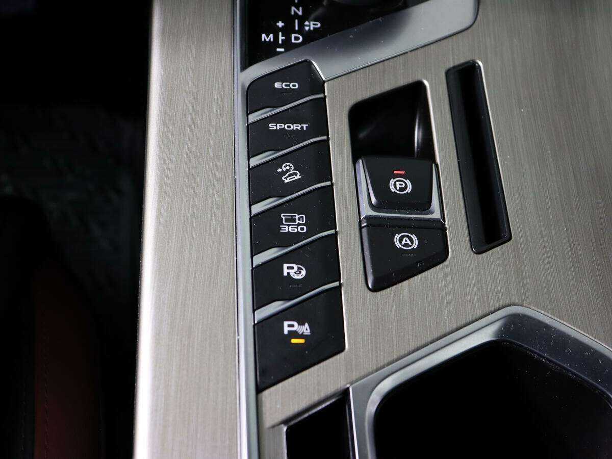 Купить Джили Кулрэй, 2023, 15 400 км.. Фото: #21