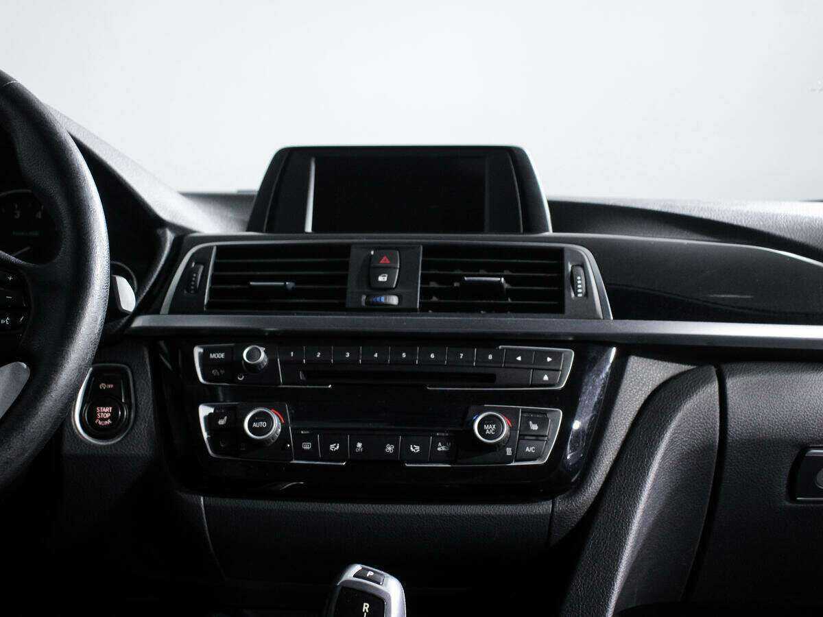 Купить БМВ 3 серии, 2017, 83 152 км.. Фото: #11