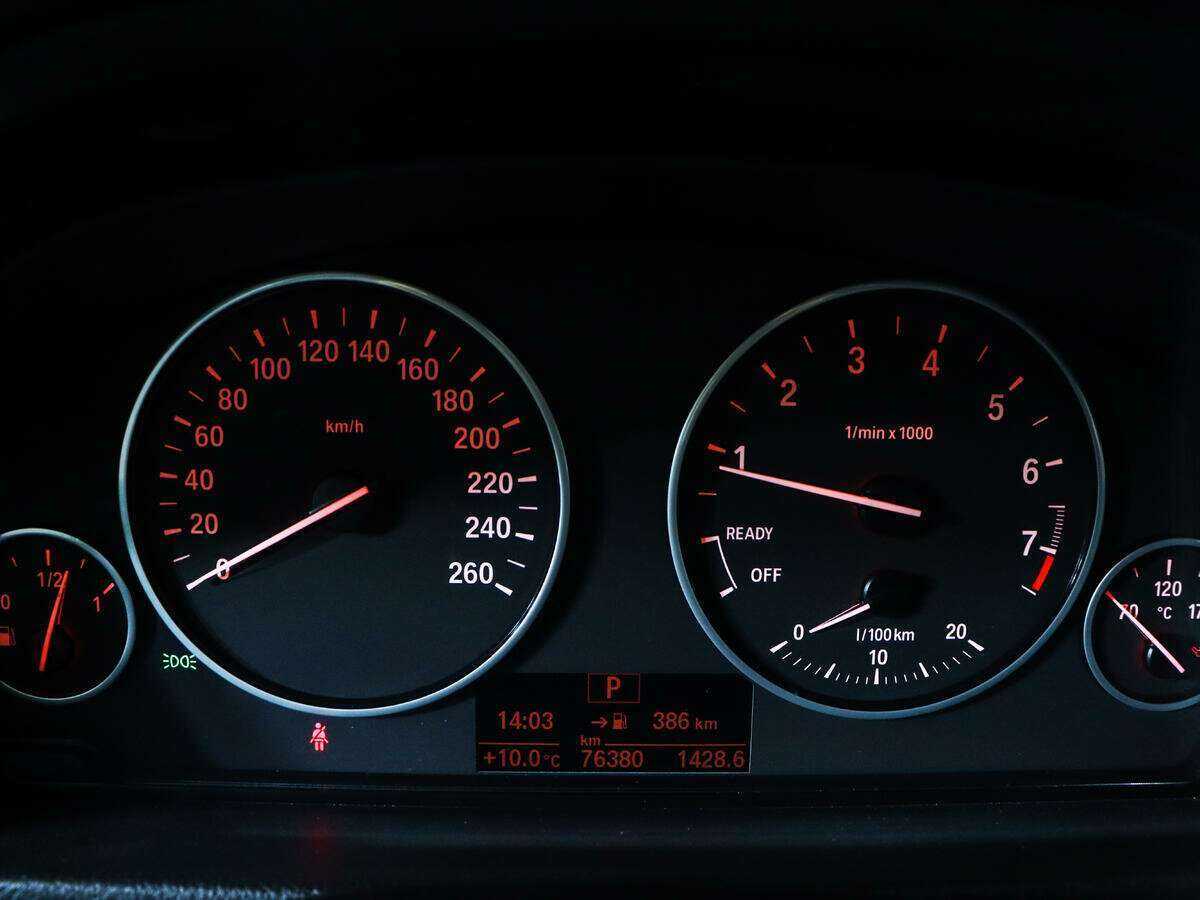 Купить БМВ 3 серии, 2014, 77 000 км.. Фото: #9