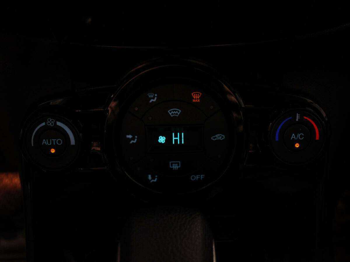 Купить Форд Фиеста, 2015, 87 700 км.. Фото: #15