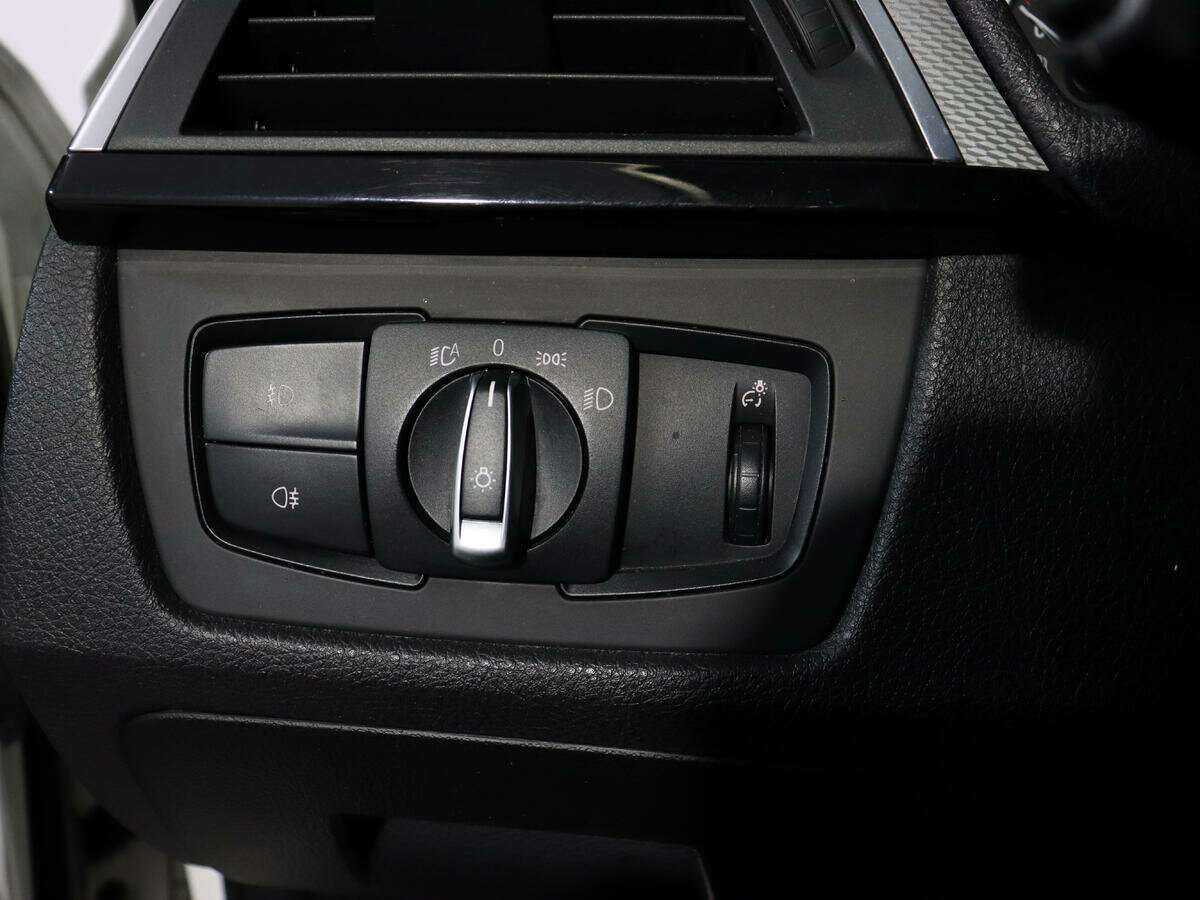 Купить БМВ 3 серии, 2016, 139 605 км.. Фото: #16