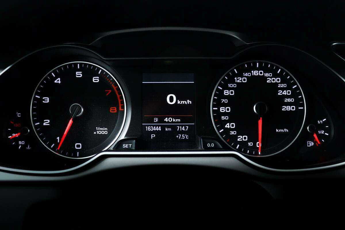 Купить Ауди А4, 2013, 163 443 км.. Фото: #7