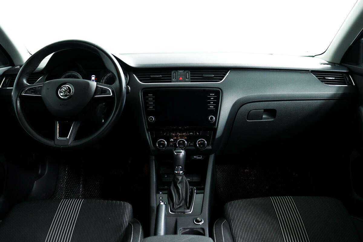 Купить Шкода Октавия, 2018, 135 479 км.. Фото: #10