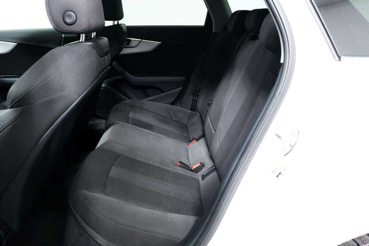 Купить Ауди А4, 2017, 128 532 км.. Фото: #11