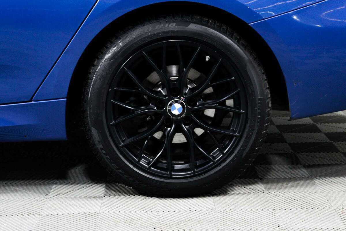 Купить БМВ 3 серии, 2017, 125 196 км.. Фото: #13