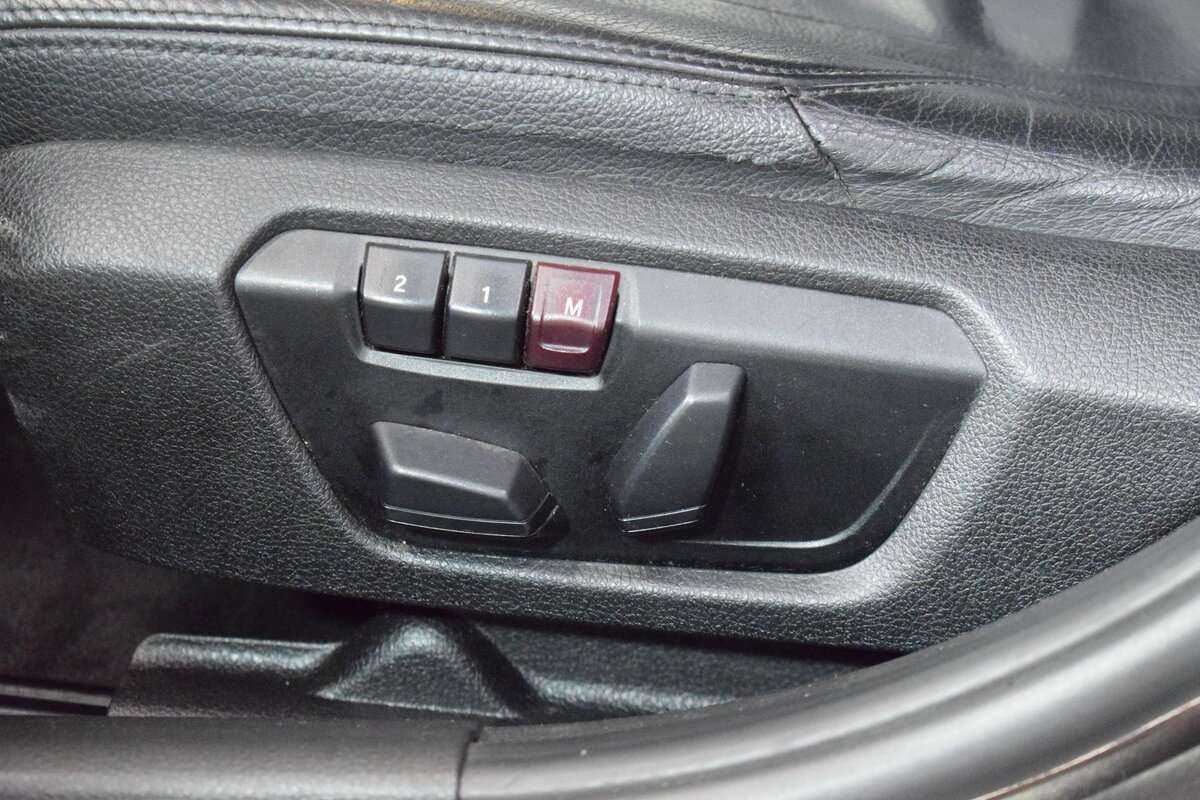 Купить БМВ 3 серии, 2012, 178 000 км.. Фото: #10