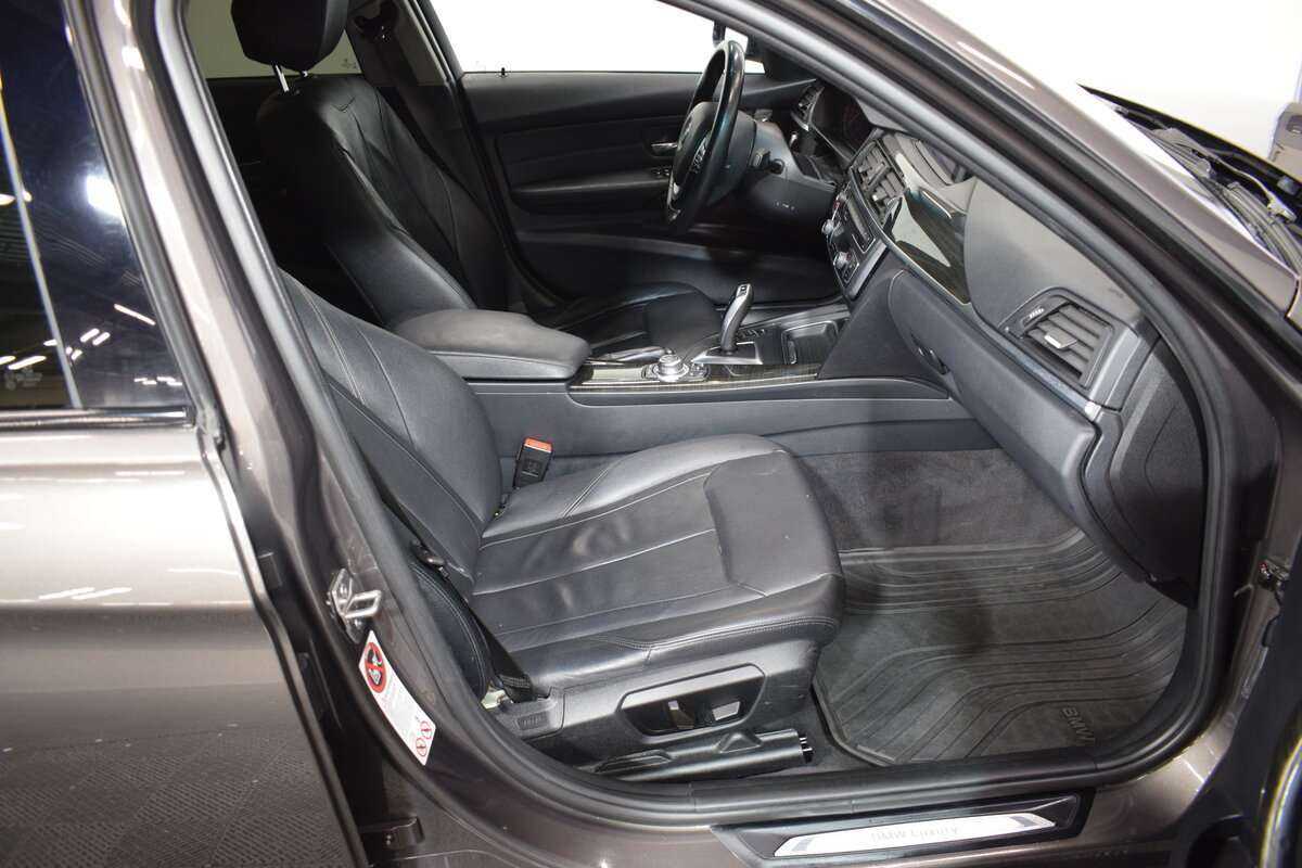 Купить БМВ 3 серии, 2012, 178 000 км.. Фото: #13