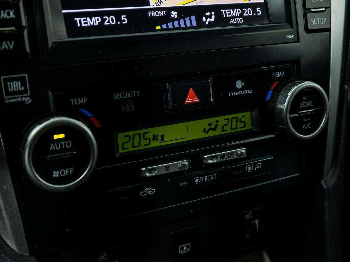 Купить Тойота Камри, 2013, 240 160 км.. Фото: #15