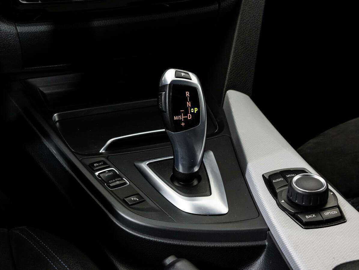 Купить БМВ 3 серии, 2017, 179 232 км.. Фото: #13