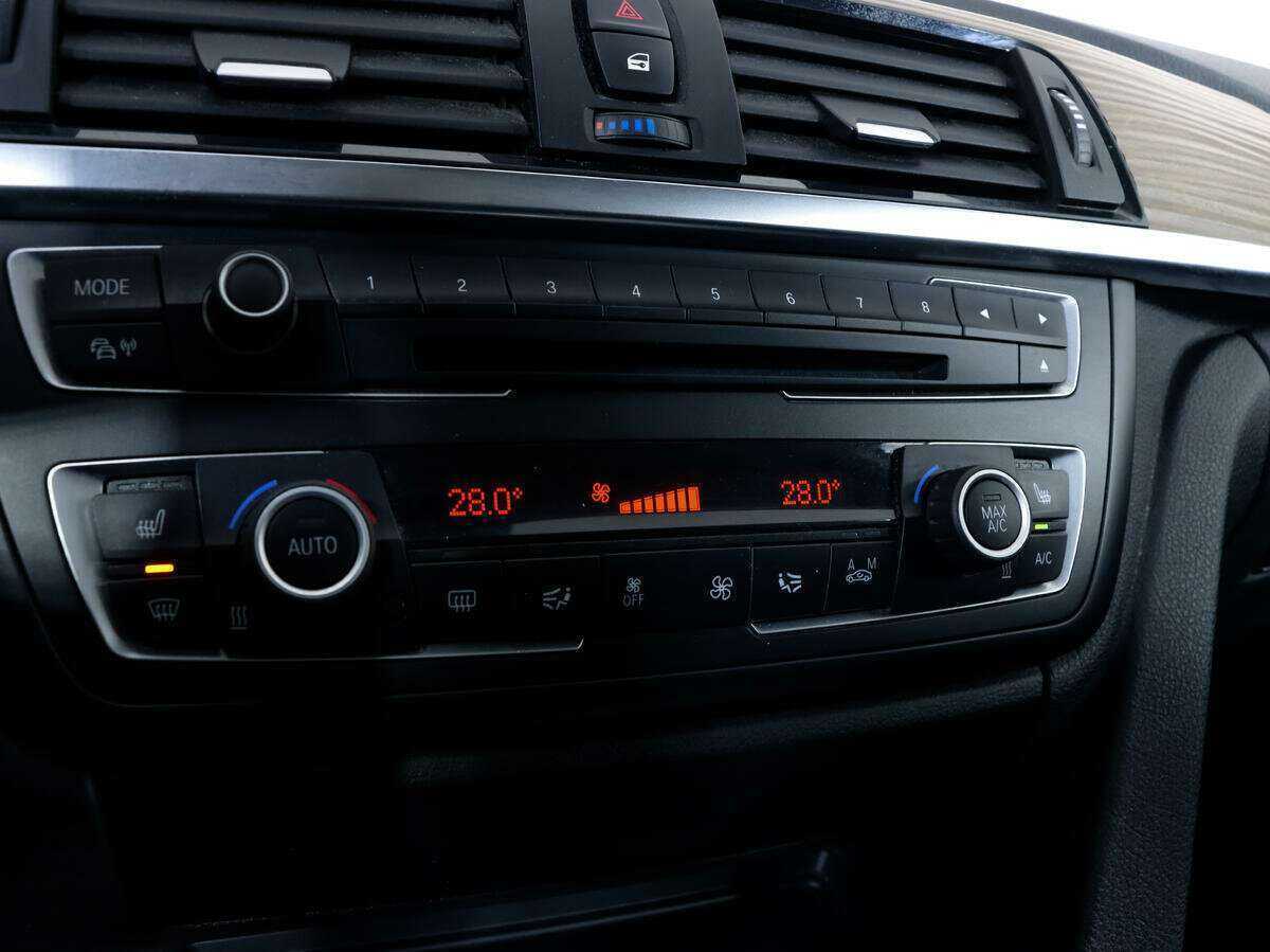 Купить БМВ 3 серии, 2014, 158 601 км.. Фото: #11