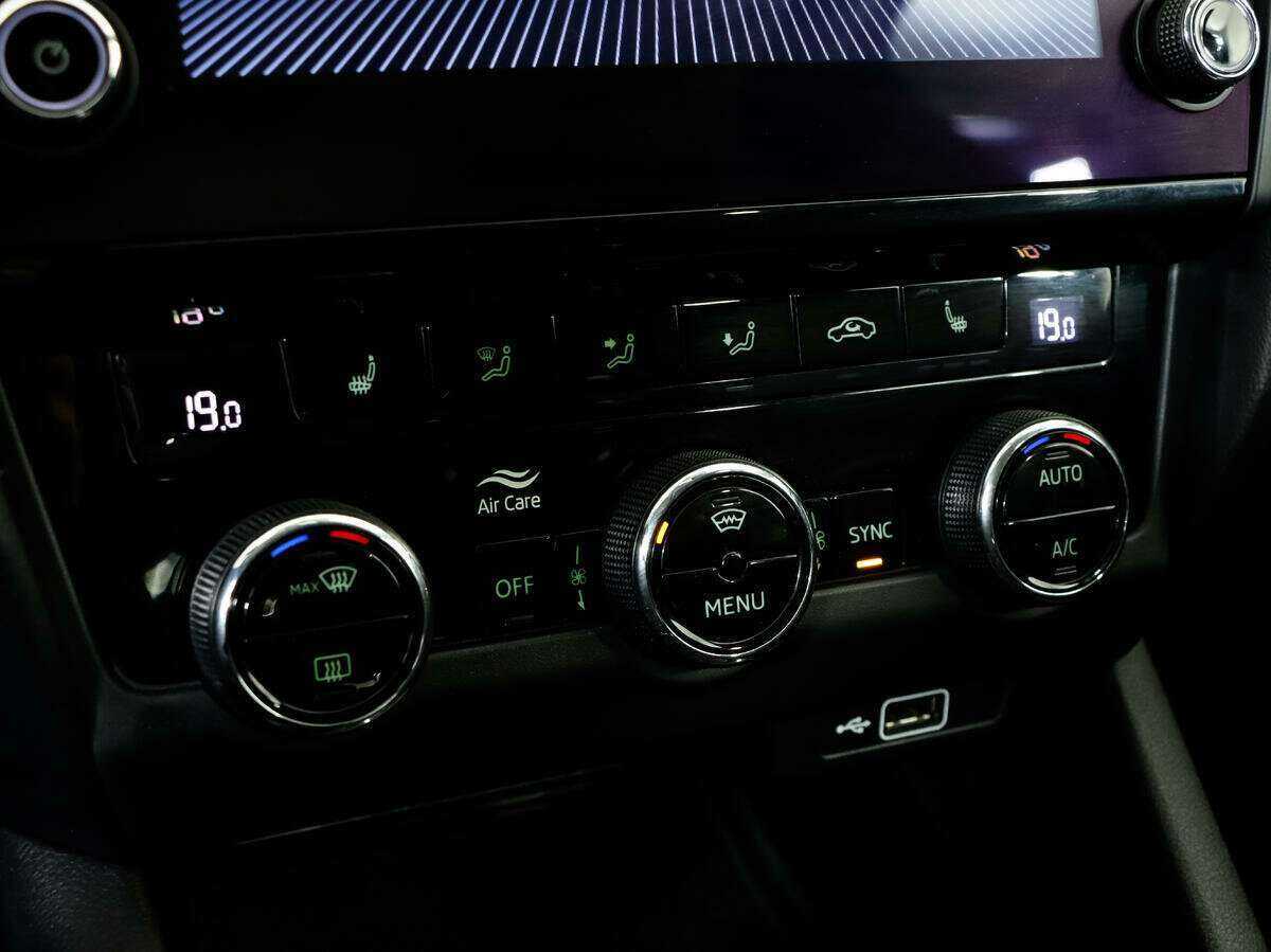 Купить Шкода Октавия, 2019, 31 850 км.. Фото: #11