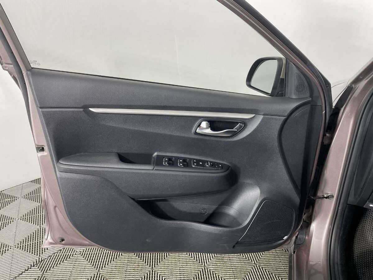 Купить Киа Рио, 2021, 69 362 км.. Фото: #7