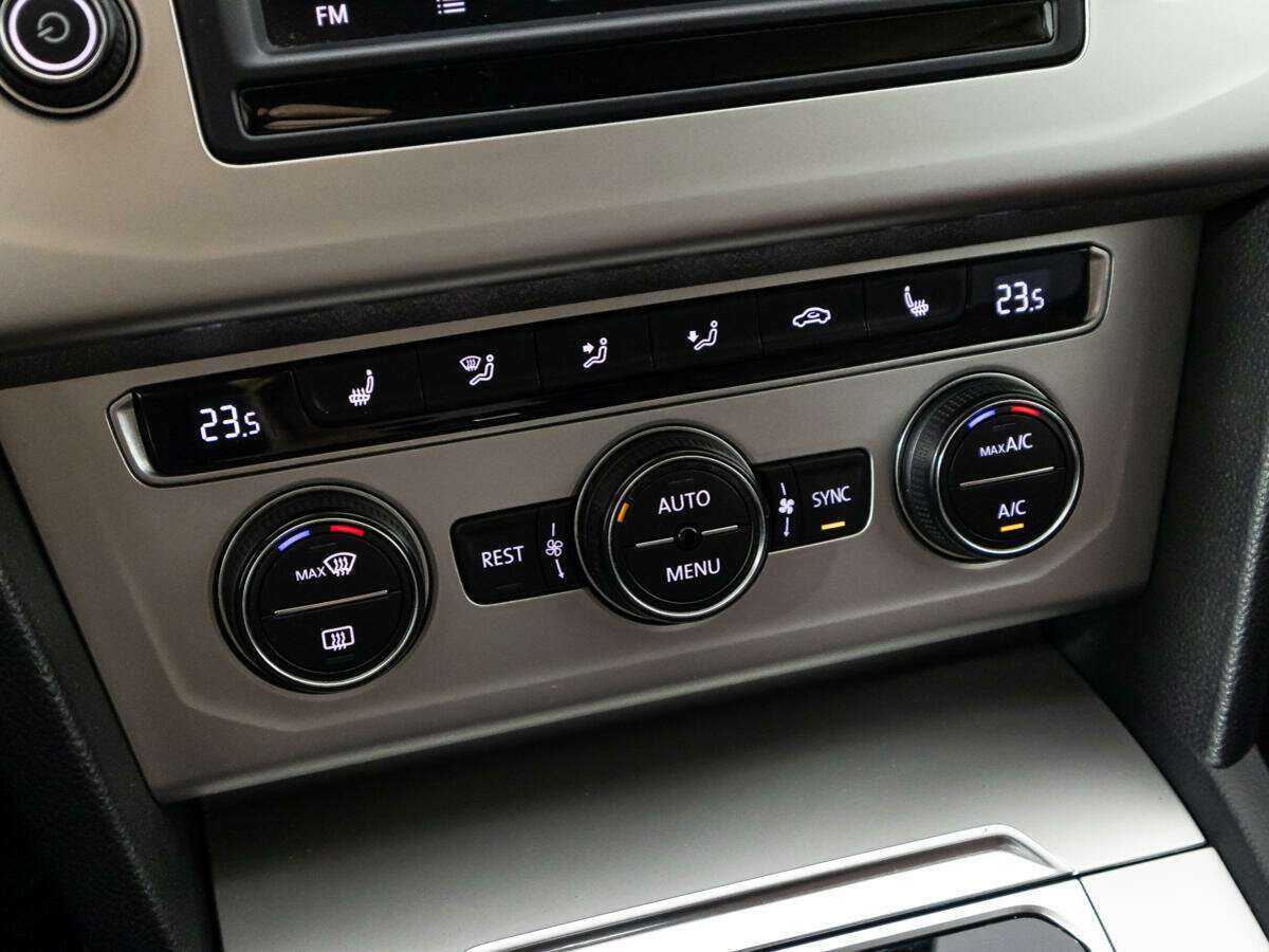 Купить Фольксваген Пассат, 2017, 68 113 км.. Фото: #18