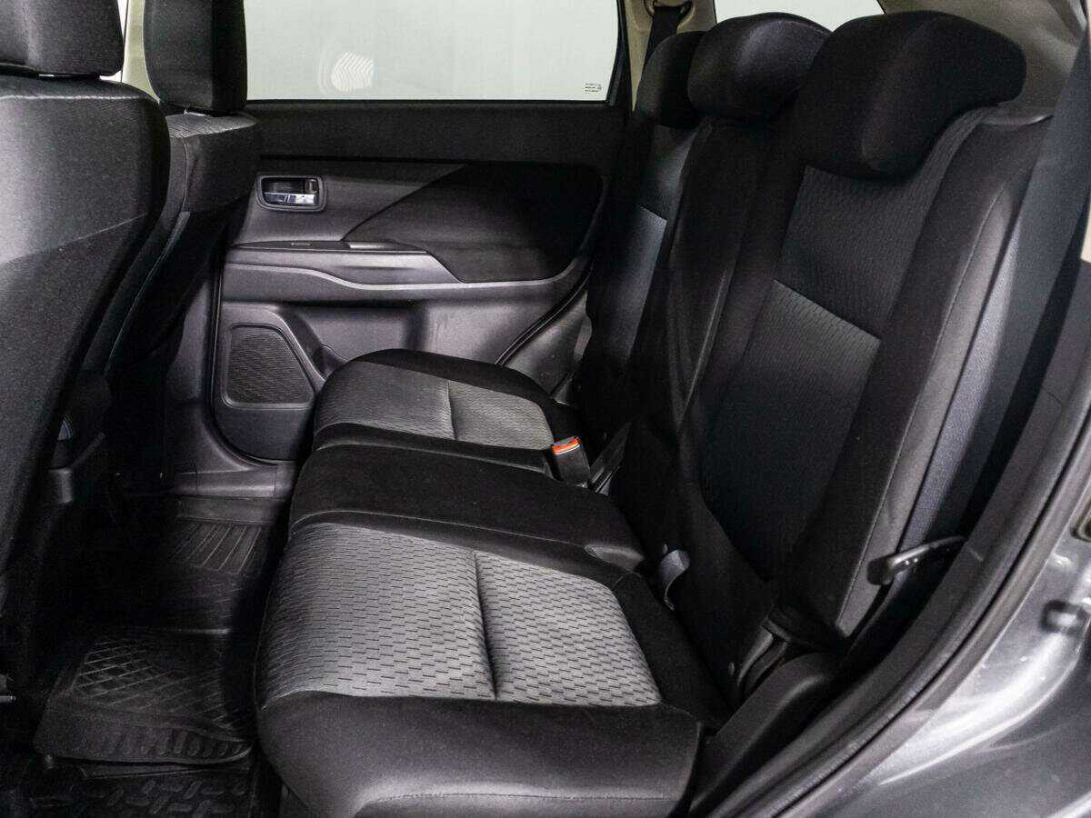 Купить Митсубиши Оутлэндер, 2013, 247 390 км.. Фото: #9