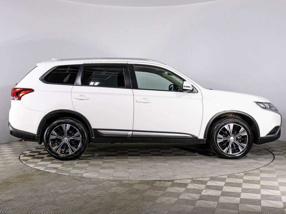 Купить Митсубиши Оутлэндер, 2019, 108 009 км.. Фото: #3