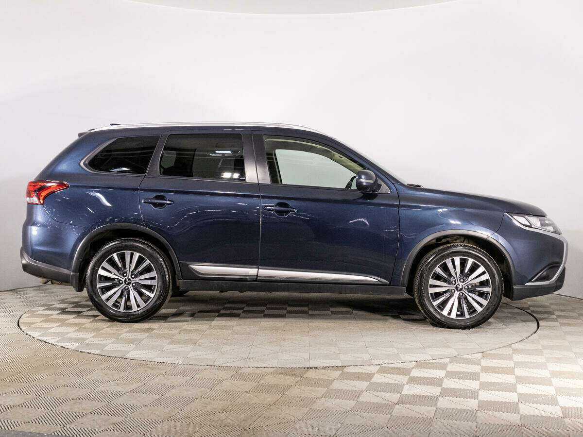 Купить Митсубиши Оутлэндер, 2019, 72 053 км.. Фото: #3