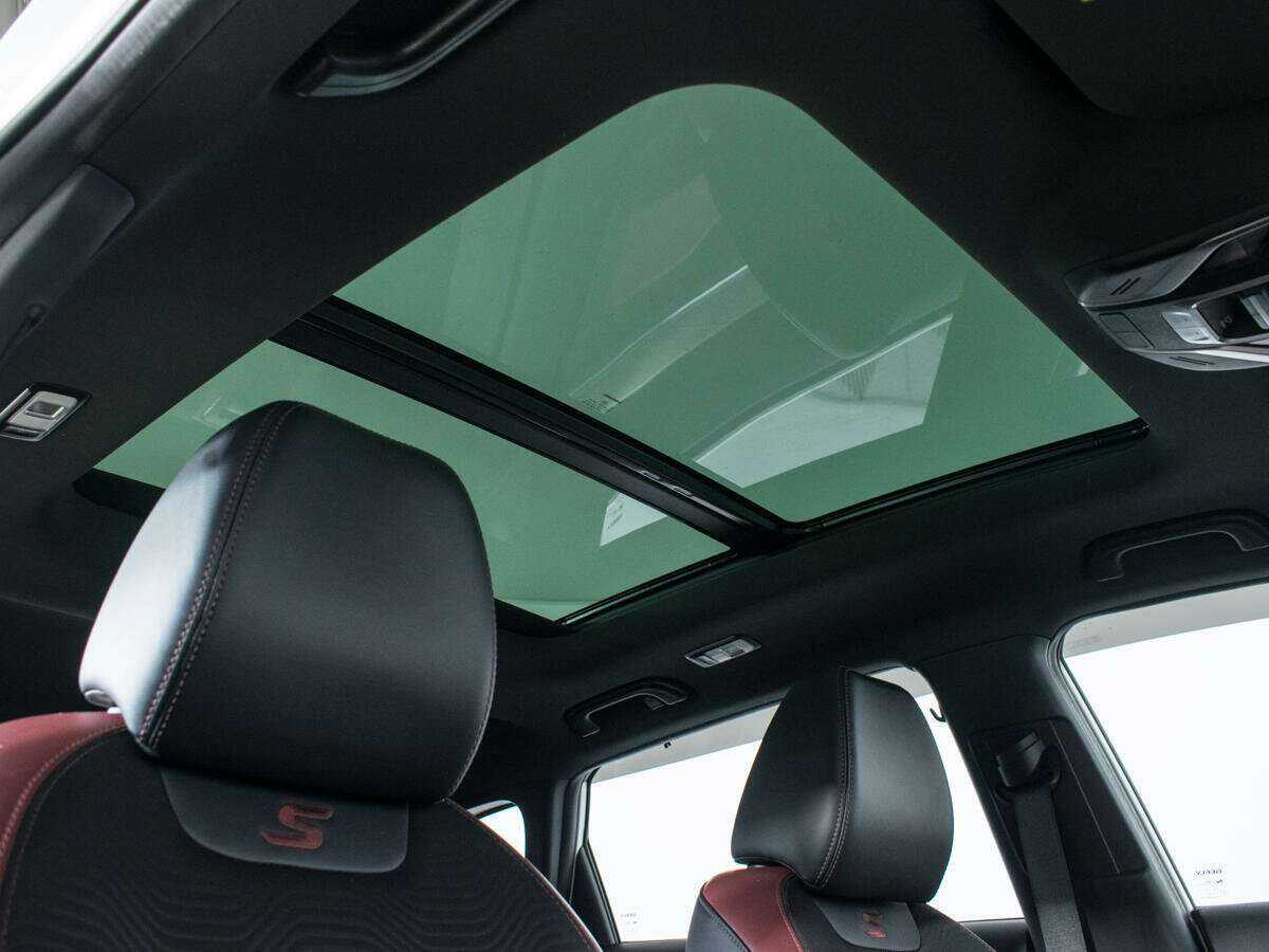 Купить Джили Кулрэй, 2021, 90 366 км.. Фото: #13