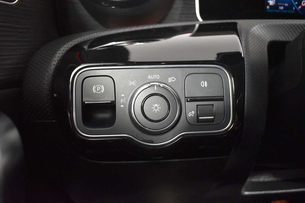 Купить Мерседес-Бенц А-Класс, 2018, 77 800 км.. Фото: #22