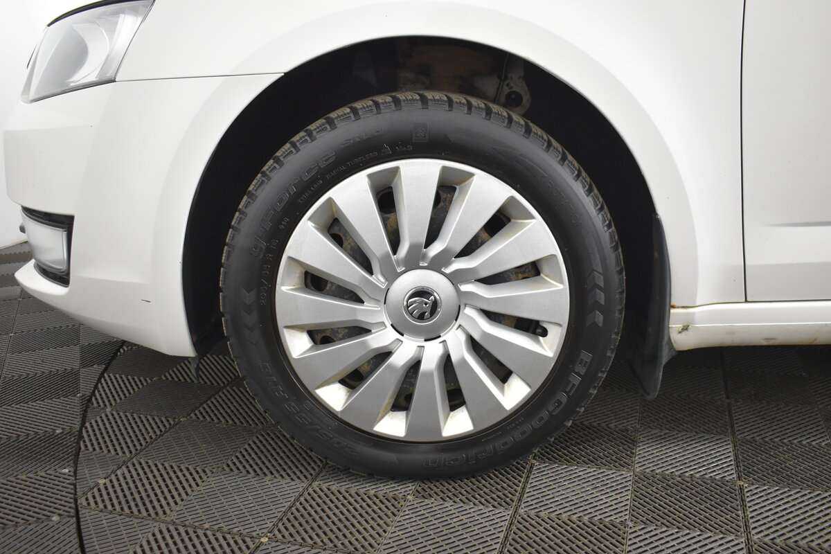 Купить Шкода Октавия, 2014, 199 563 км.. Фото: #10