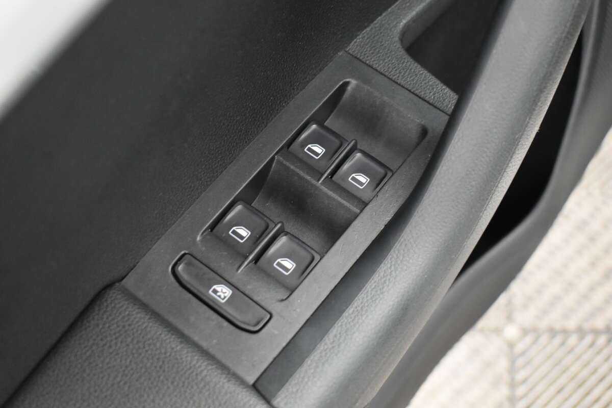 Купить Шкода Октавия, 2014, 199 563 км.. Фото: #12