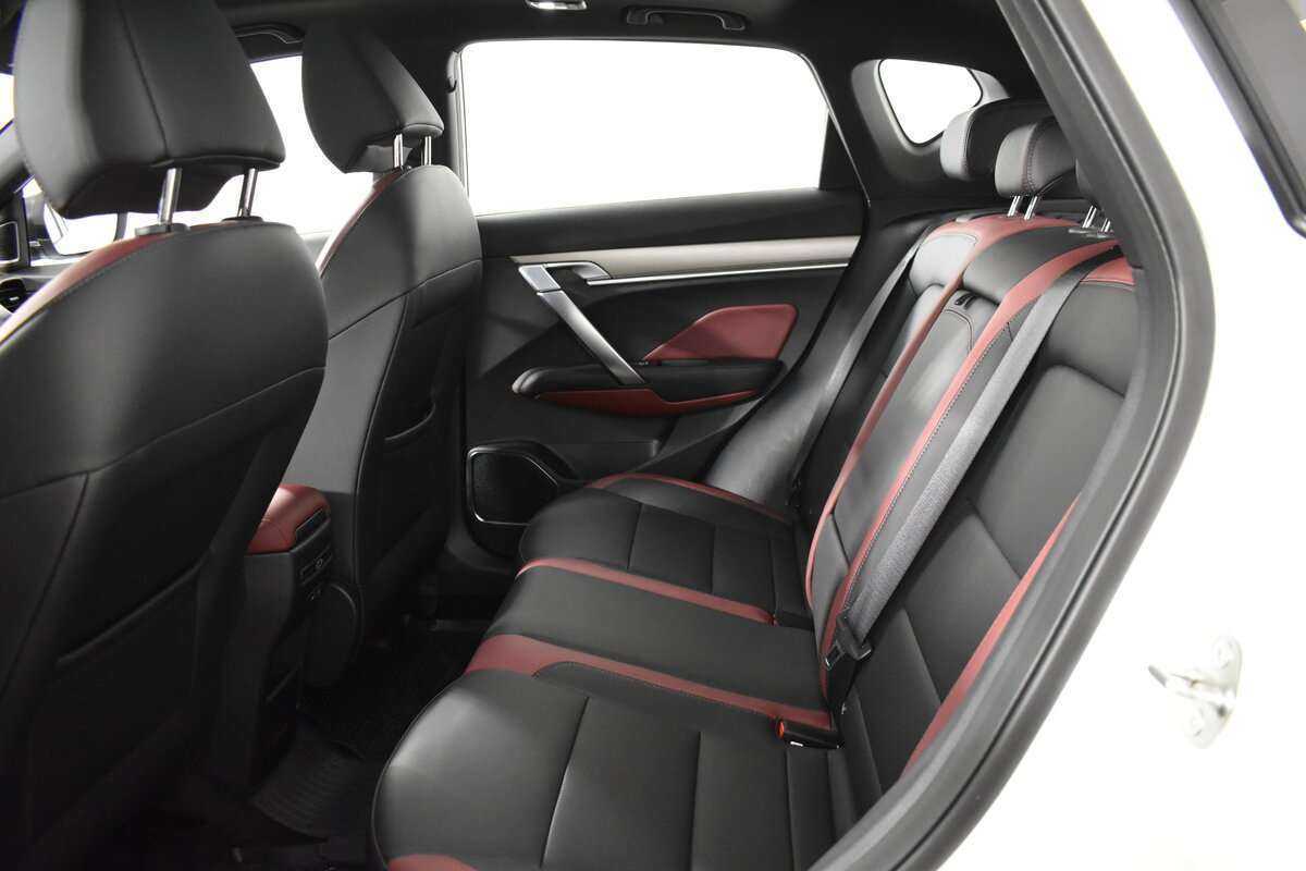 Купить Джили Кулрэй, 2023, 11 015 км.. Фото: #8