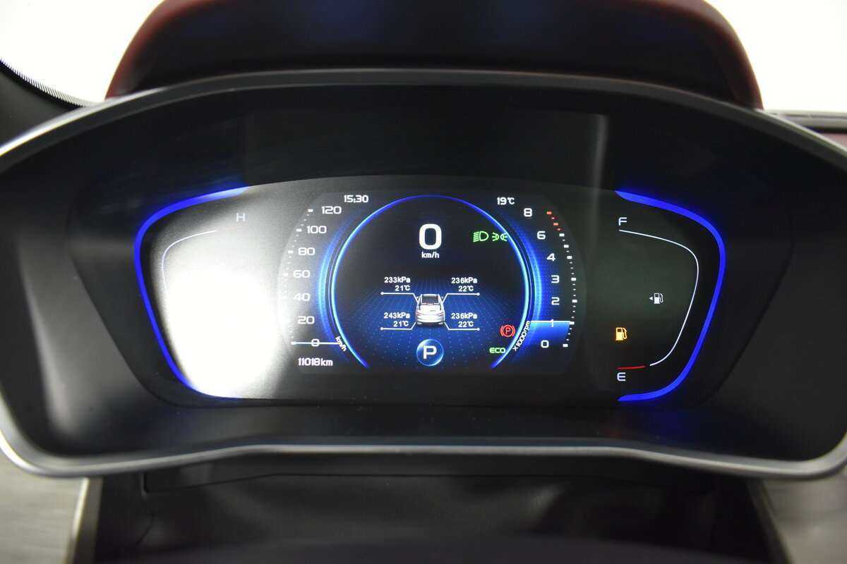 Купить Джили Кулрэй, 2023, 11 015 км.. Фото: #15