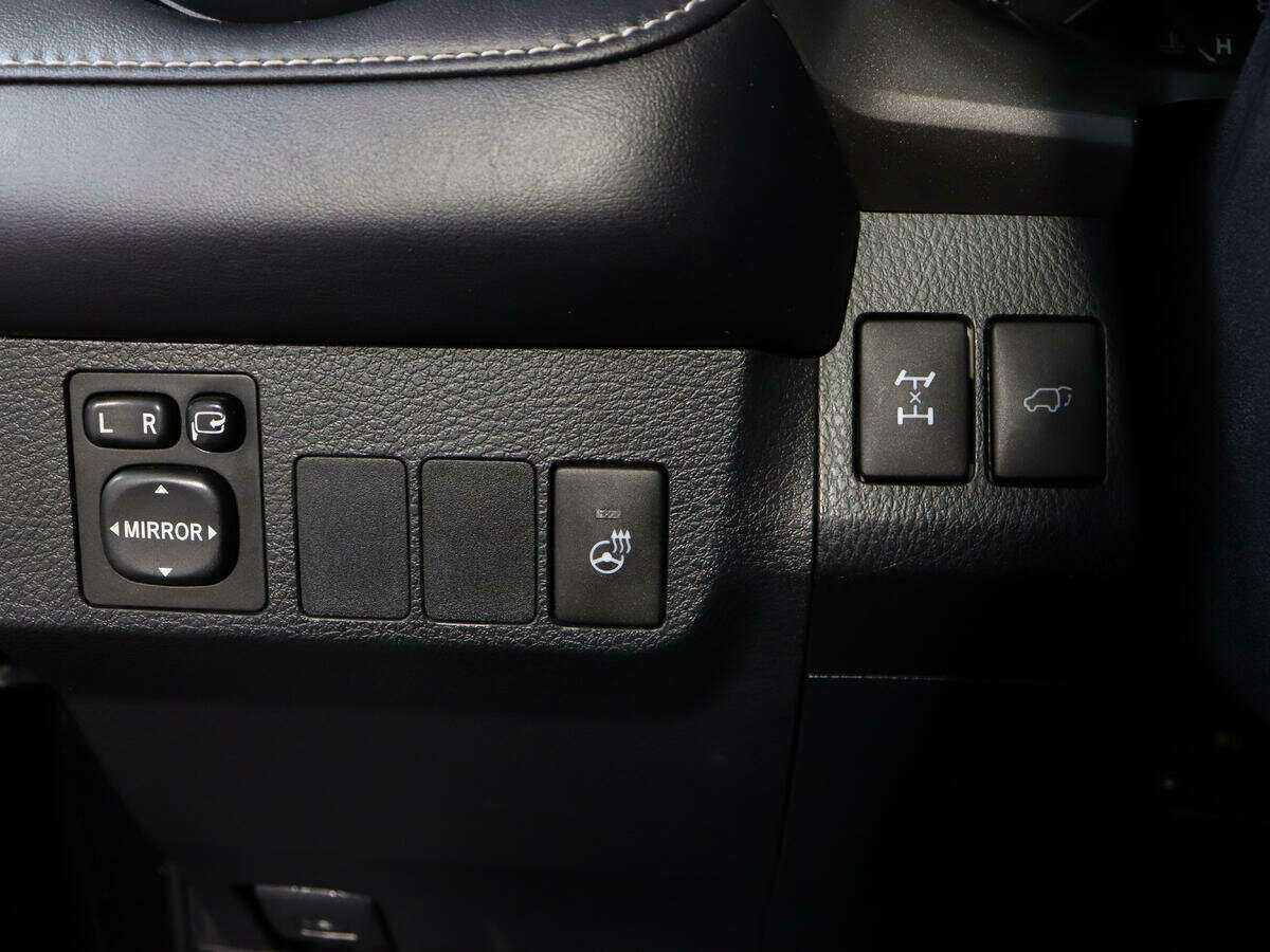 Купить Тойота Рав4, 2017, 141 211 км.. Фото: #16