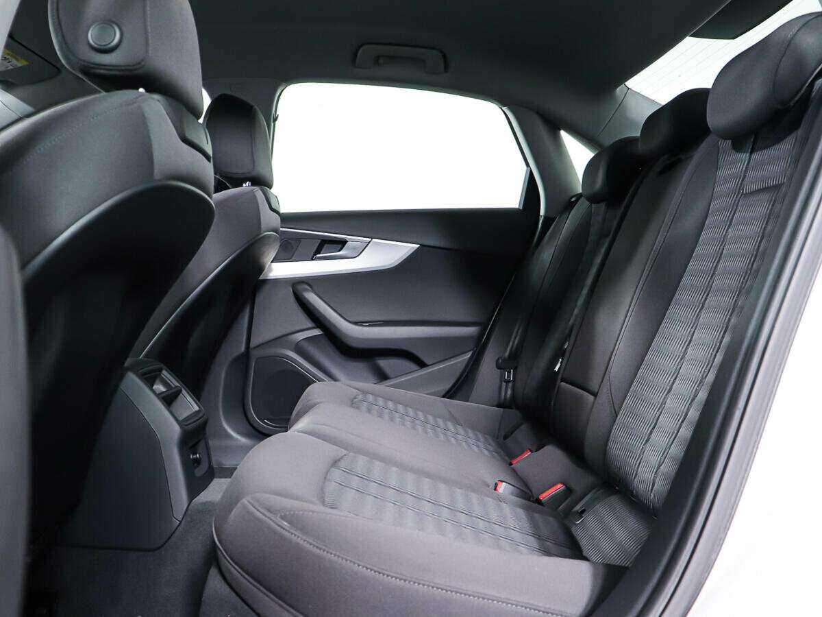 Купить Ауди А4, 2015, 100 546 км.. Фото: #9