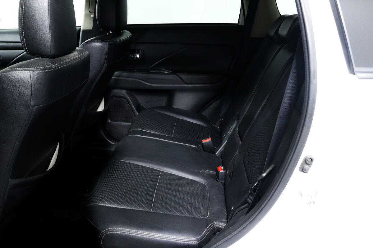 Купить Митсубиши Оутлэндер, 2016, 129 680 км.. Фото: #11