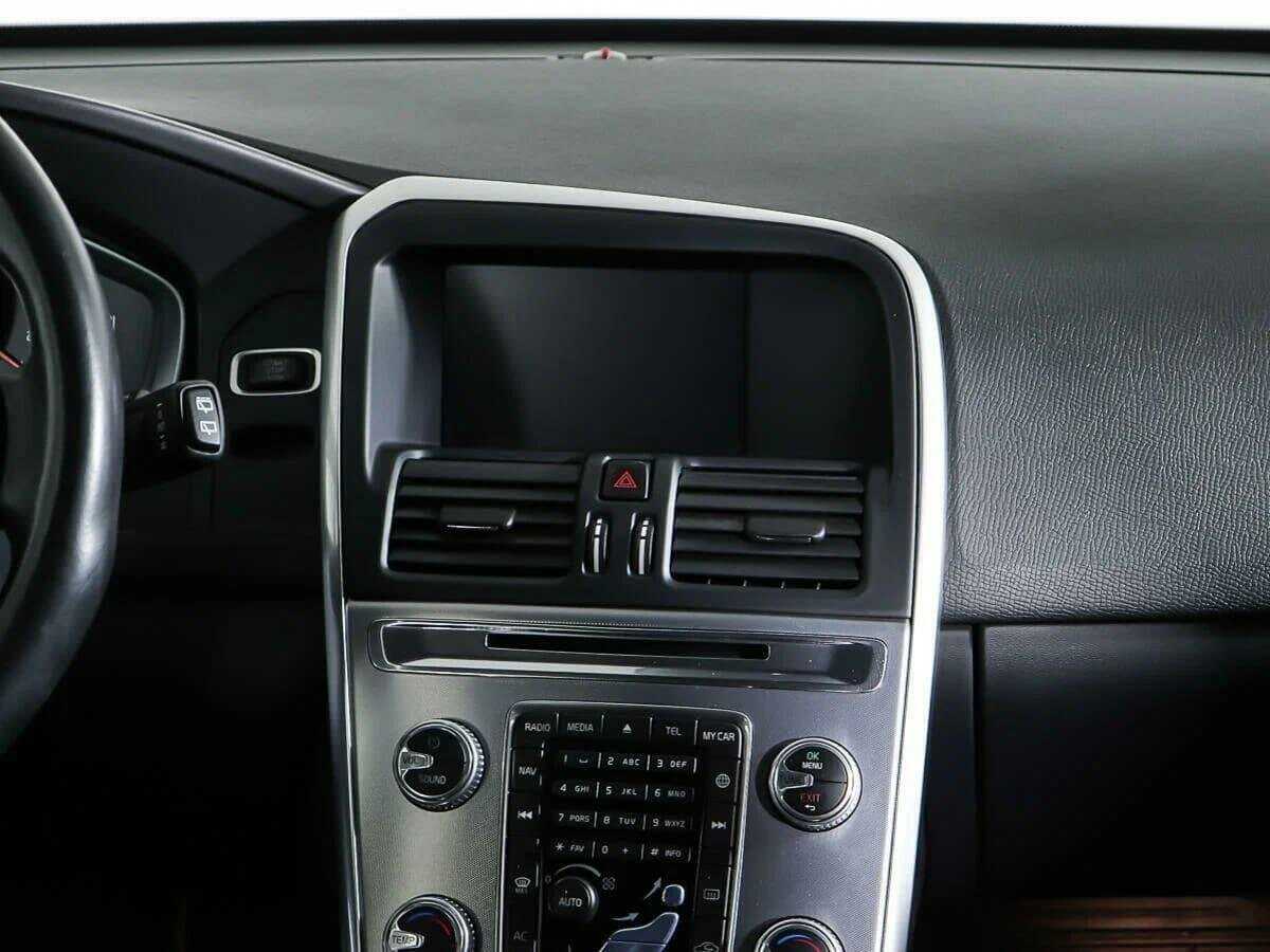 Купить Вольво ИксЦ60, 2017, 127 104 км.. Фото: #12