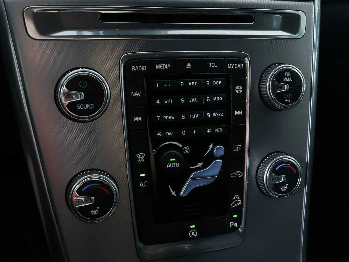 Купить Вольво ИксЦ60, 2017, 127 104 км.. Фото: #16