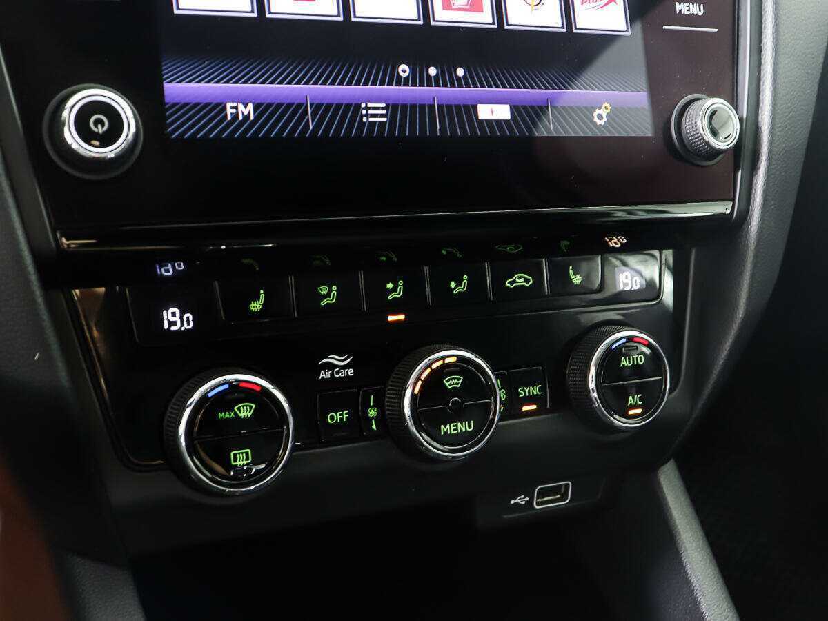 Купить Шкода Октавия, 2019, 76 300 км.. Фото: #17