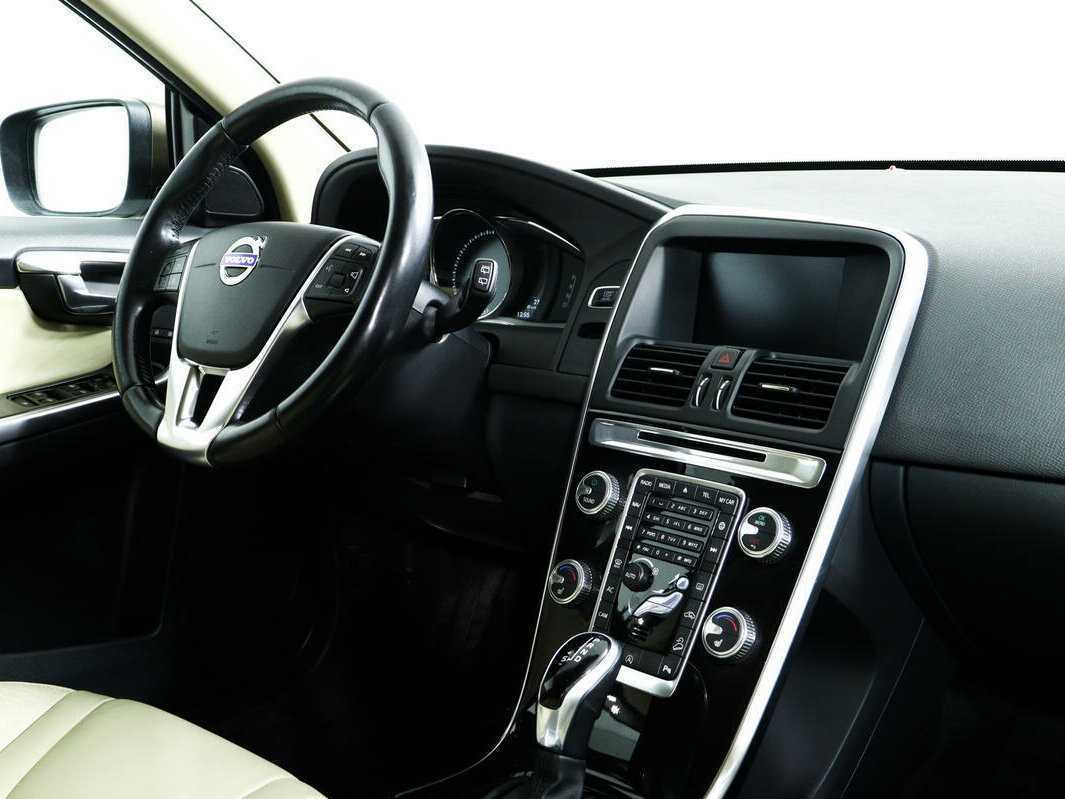 Купить Вольво ИксЦ60, 2017, 157 180 км.. Фото: #8