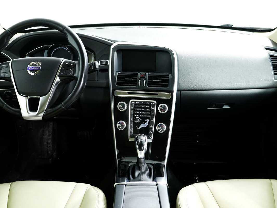 Купить Вольво ИксЦ60, 2017, 157 180 км.. Фото: #10
