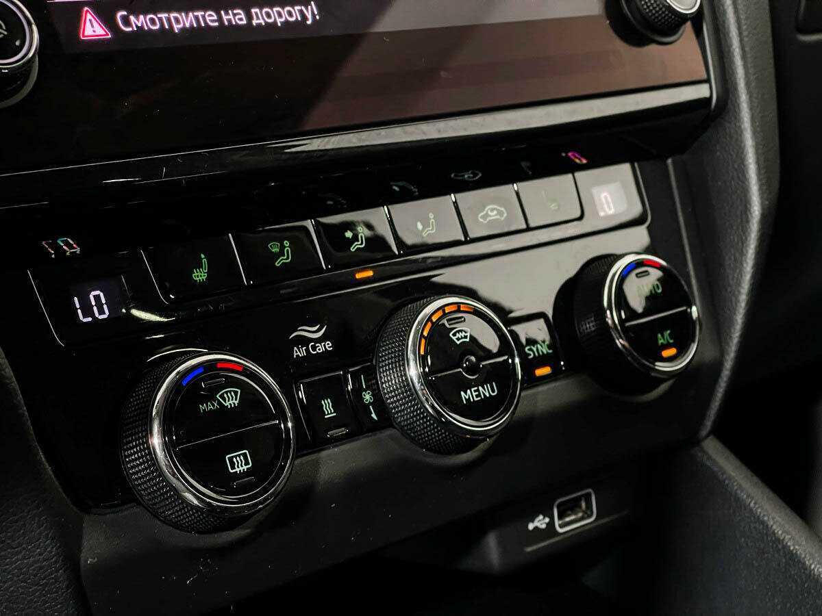 Купить Шкода Октавия, 2019, 125 129 км.. Фото: #14