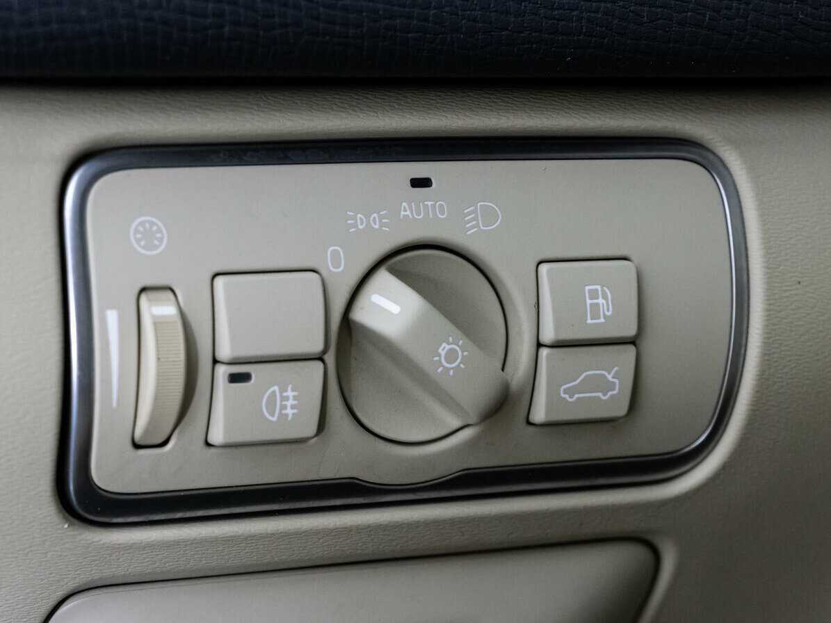 Купить Вольво ИксЦ60, 2016, 60 990 км.. Фото: #12